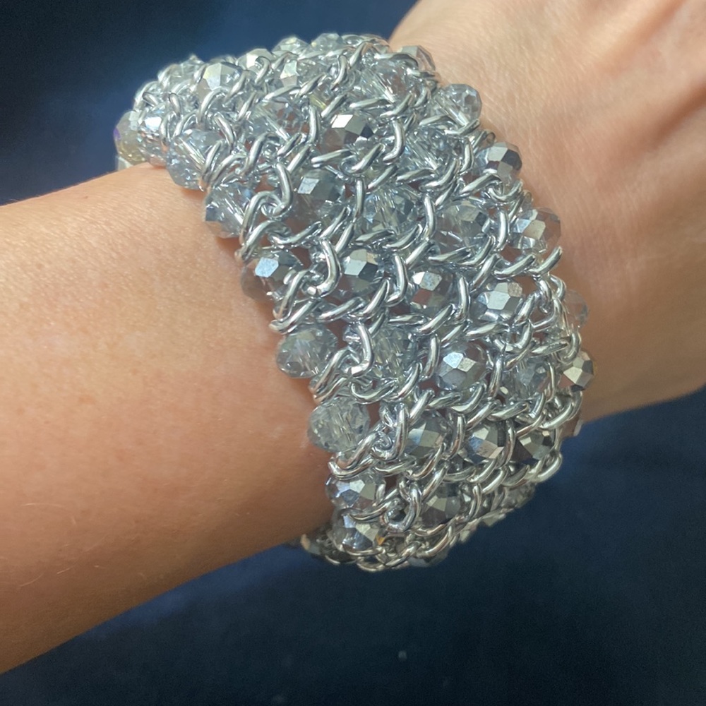 Clear Glass and Glass Shimmer Beaded stretch cuff bracelet in silver tone mesh